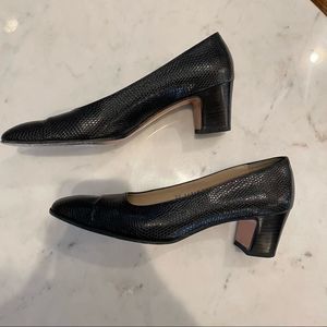 Salvatore Ferragamo DE 34345 B56 Black Snake Skin Block Heel